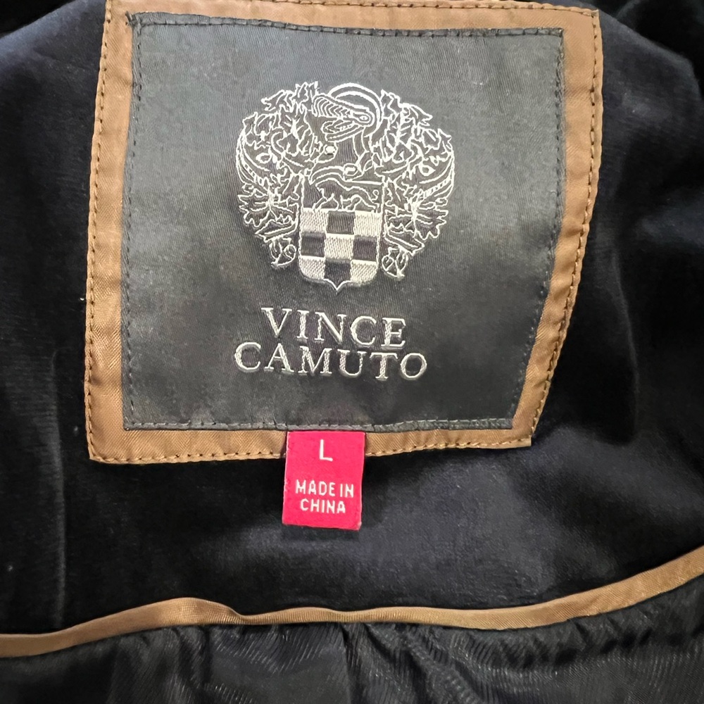 VINCE CAMUTO Navy Quilted Velvet Trim Lined Jacket Gold Buttons Pockets EUC L - Picture 9 of 12